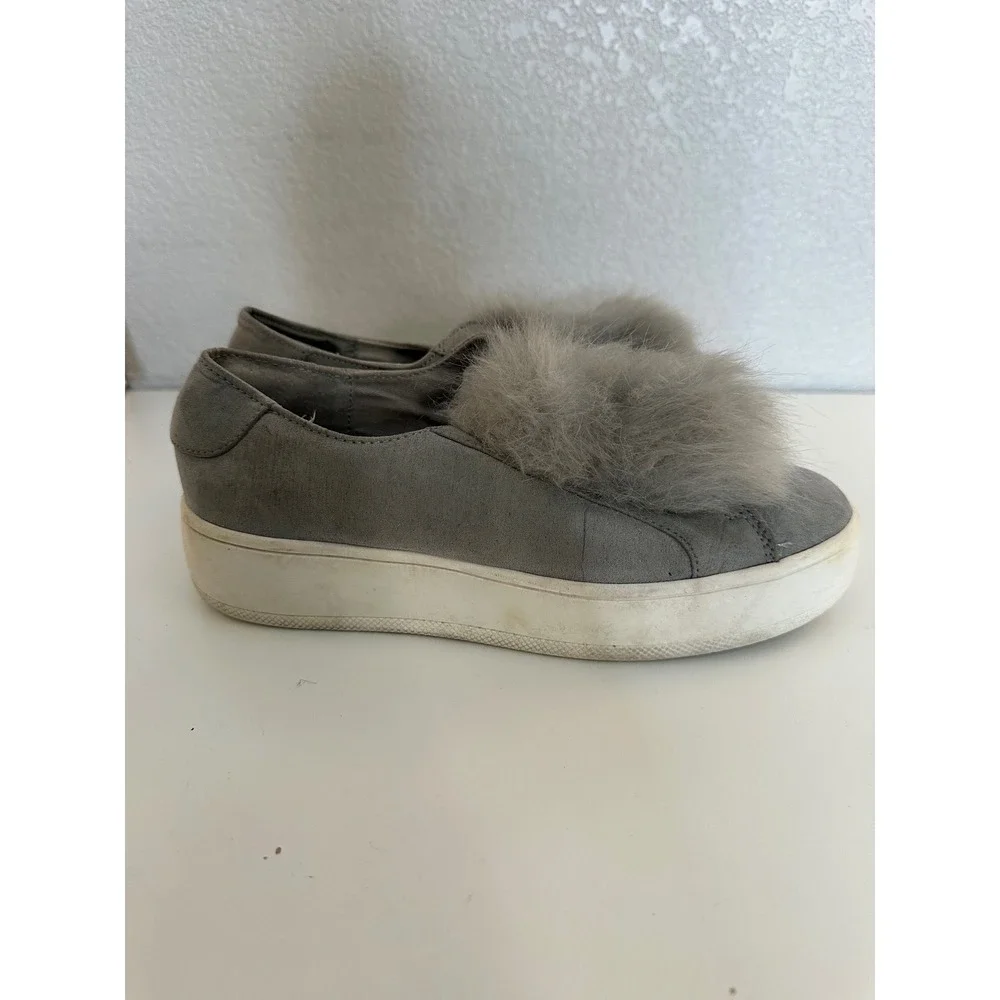 Steve Madden Bryanne Gray Faux Fur Pom Pom Slip On Sneaker Size 7.5B